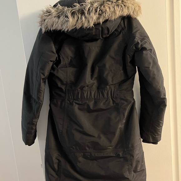 North face down filled parka, size small. - Picture 3 of 4